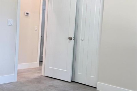 Casa en alquiler en St. Lucie, Florida, 4 dormitorios, 134.71 m2 № 2078185 - foto 10