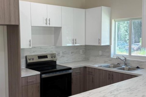 Casa en alquiler en St. Lucie, Florida, 4 dormitorios, 134.71 m2 № 2078185 - foto 2