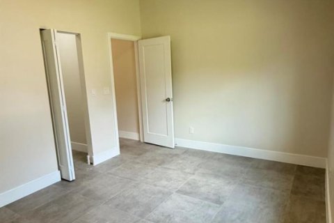 Casa en alquiler en St. Lucie, Florida, 4 dormitorios, 134.71 m2 № 2078185 - foto 13