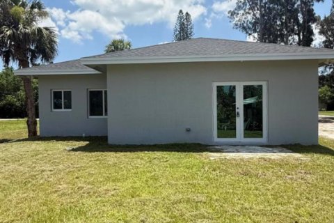Casa en alquiler en St. Lucie, Florida, 4 dormitorios, 134.71 m2 № 2078185 - foto 16