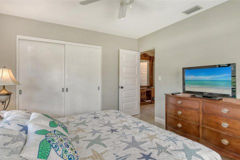 Villa ou maison à louer à Sarasota, Floride: 2 chambres, 150.32 m2 № 213352 - photo 17