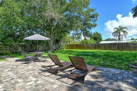 Villa ou maison à louer à Sarasota, Floride: 2 chambres, 150.32 m2 № 213352 - photo 28