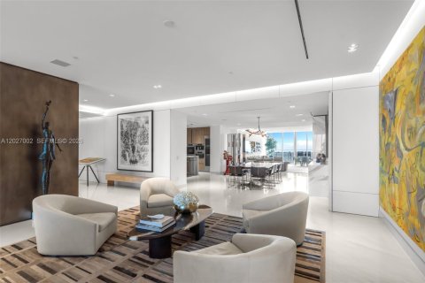 Condo in Key Biscayne, Florida, 5 bedrooms  № 2244008 - photo 17