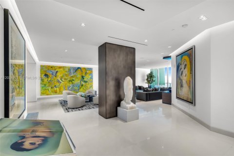 Condo in Key Biscayne, Florida, 5 bedrooms  № 2244008 - photo 4