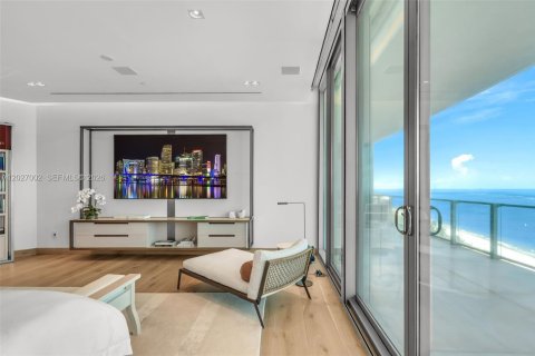 Condo in Key Biscayne, Florida, 5 bedrooms  № 2244008 - photo 21