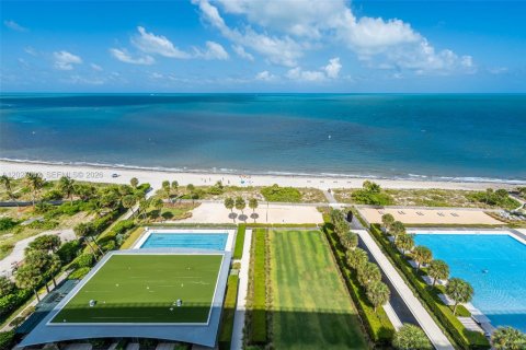 Condo in Key Biscayne, Florida, 5 bedrooms  № 2244008 - photo 14