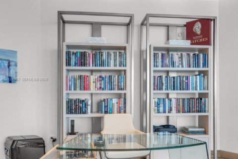 Condo in Key Biscayne, Florida, 5 bedrooms  № 2244008 - photo 23