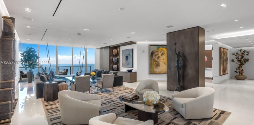 Condo in Key Biscayne, Florida, 5 bedrooms  № 2244008