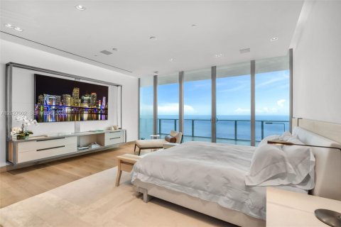 Condo in Key Biscayne, Florida, 5 bedrooms  № 2244008 - photo 19