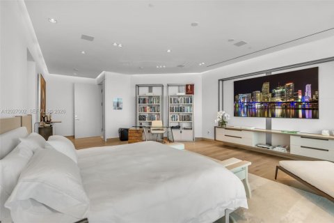 Condo in Key Biscayne, Florida, 5 bedrooms  № 2244008 - photo 22