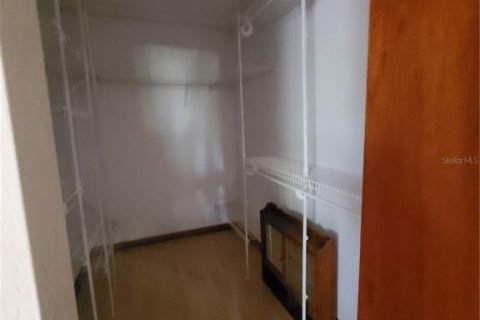 House in Trenton, Florida 2 bedrooms, 89.19 sq.m. № 2213804 - photo 12