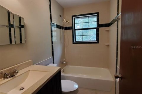 House in Trenton, Florida 2 bedrooms, 89.19 sq.m. № 2213804 - photo 11