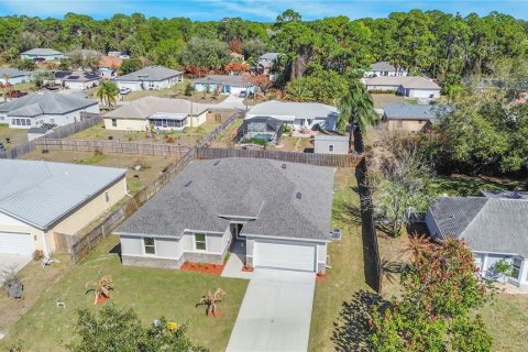 Villa ou maison à louer à Palm Bay, Floride: 4 chambres, 201.69 m2 № 2384415 - photo 30