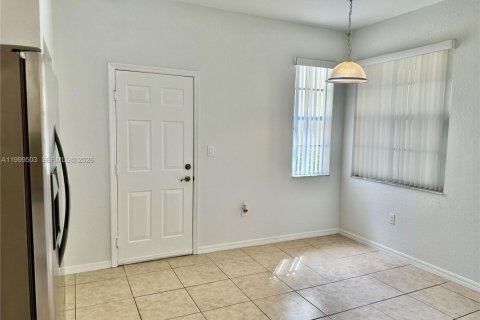 Adosado en venta en Miramar, Florida, 3 dormitorios, 181.53 m2 № 2064654 - foto 7
