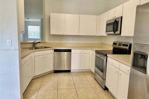 Adosado en venta en Miramar, Florida, 3 dormitorios, 181.53 m2 № 2064654 - foto 3
