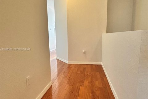 Adosado en venta en Miramar, Florida, 3 dormitorios, 181.53 m2 № 2064654 - foto 16