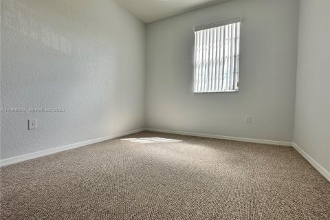 Adosado en venta en Miramar, Florida, 3 dormitorios, 181.53 m2 № 2064654 - foto 21