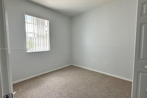 Adosado en venta en Miramar, Florida, 3 dormitorios, 181.53 m2 № 2064654 - foto 17