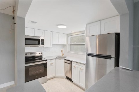 Copropriété à louer à Treasure Island, Floride: 1 chambre, 78.97 m2 № 2418581 - photo 7