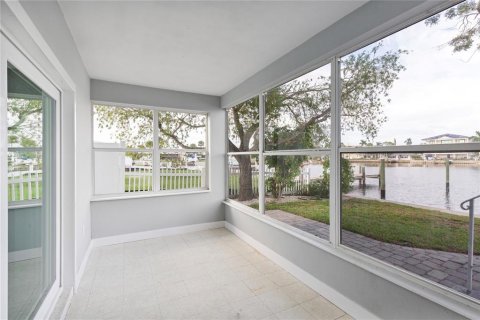 Copropriété à louer à Treasure Island, Floride: 1 chambre, 78.97 m2 № 2418581 - photo 10