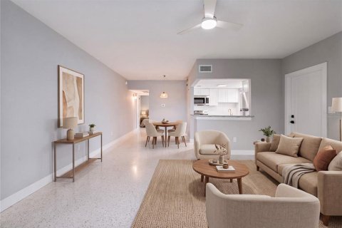Copropriété à louer à Treasure Island, Floride: 1 chambre, 78.97 m2 № 2418581 - photo 2