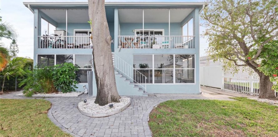 Condo à Treasure Island, Floride, 1 chambre № 2418581