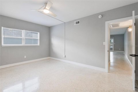 Copropriété à louer à Treasure Island, Floride: 1 chambre, 78.97 m2 № 2418581 - photo 12