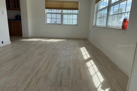 Villa ou maison à louer à Hudson, Floride: 2 chambres, 108.14 m2 № 2385998 - photo 10