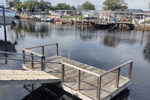 Villa ou maison à louer à Hudson, Floride: 2 chambres, 108.14 m2 № 2385998 - photo 4