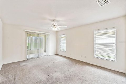 House in Winter Haven, Florida 3 bedrooms, 175.31 sq.m. № 1388638 - photo 6