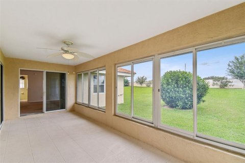 House in Winter Haven, Florida 3 bedrooms, 175.31 sq.m. № 1388638 - photo 7