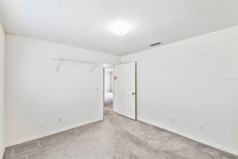 House in Winter Haven, Florida 3 bedrooms, 175.31 sq.m. № 1388638 - photo 23