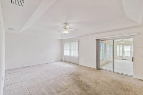 House in Winter Haven, Florida 3 bedrooms, 175.31 sq.m. № 1388638 - photo 10