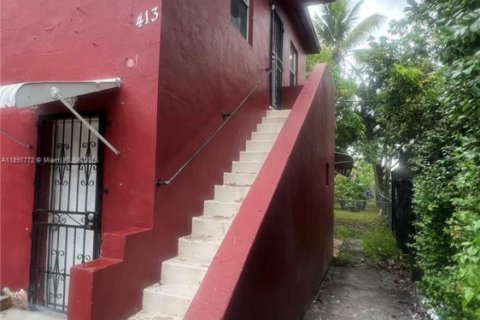 Снять в аренду виллу или дом в Майами, Флорида 2 спальни, 265.7м2, № 1949808 - фото 1