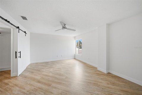 Condo in Punta Gorda, Florida, 2 bedrooms № 2112726 - photo 21
