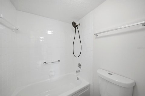 Condo in Punta Gorda, Florida, 2 bedrooms № 2112726 - photo 30