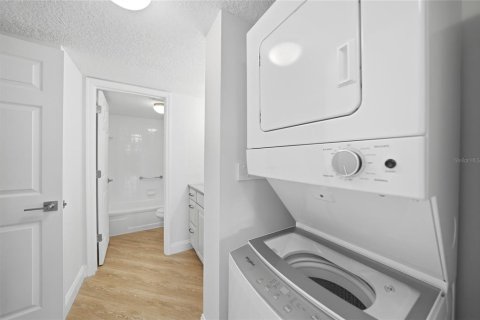 Condo in Punta Gorda, Florida, 2 bedrooms № 2112726 - photo 28