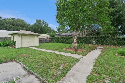 House in Winter Garden, Florida 3 bedrooms, 203.18 sq.m. № 2157786 - photo 29