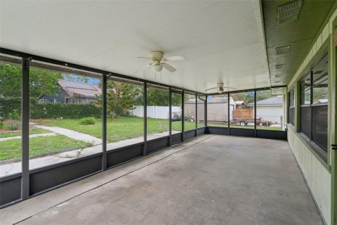 House in Winter Garden, Florida 3 bedrooms, 203.18 sq.m. № 2157786 - photo 25