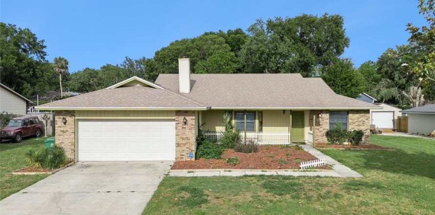 House in Winter Garden, Florida 3 bedrooms, 203.18 sq.m. № 2157786