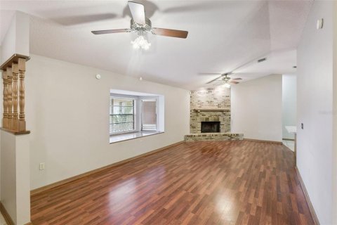 House in Winter Garden, Florida 3 bedrooms, 203.18 sq.m. № 2157786 - photo 14