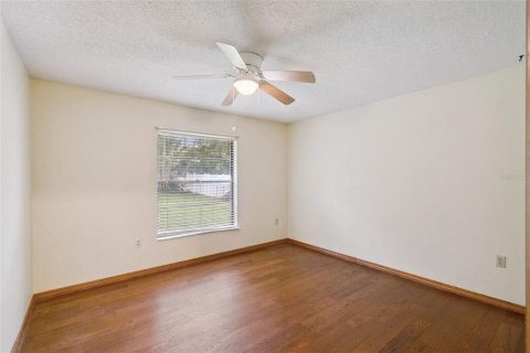 House in Winter Garden, Florida 3 bedrooms, 203.18 sq.m. № 2157786 - photo 21