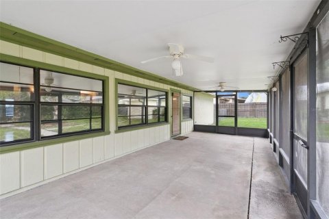 House in Winter Garden, Florida 3 bedrooms, 203.18 sq.m. № 2157786 - photo 26