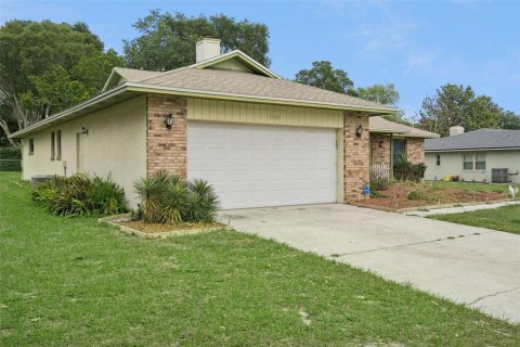 House in Winter Garden, Florida 3 bedrooms, 203.18 sq.m. № 2157786 - photo 6