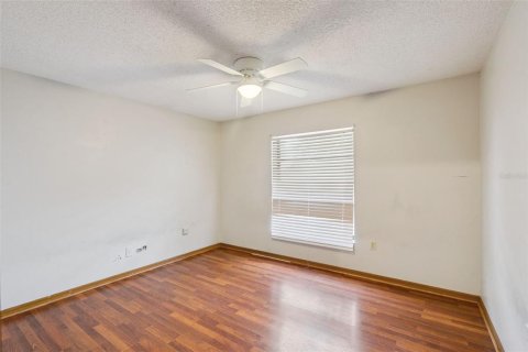 House in Winter Garden, Florida 3 bedrooms, 203.18 sq.m. № 2157786 - photo 20