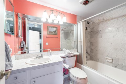 Copropriété à vendre à Pembroke Pines, Floride: 2 chambres, 108.7 m2 № 2193610 - photo 10