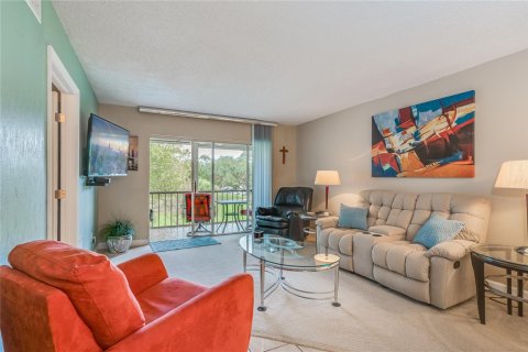 Copropriété à vendre à Pembroke Pines, Floride: 2 chambres, 108.7 m2 № 2193610 - photo 12