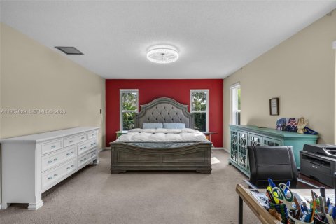 Casa en venta en Plantation, Florida, 4 dormitorios, 207.26 m2 № 2031921 - foto 29