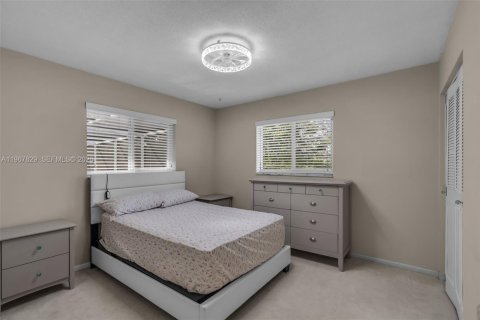 Casa en venta en Plantation, Florida, 4 dormitorios, 207.26 m2 № 2031921 - foto 21