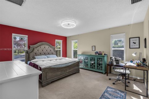 Casa en venta en Plantation, Florida, 4 dormitorios, 207.26 m2 № 2031921 - foto 28